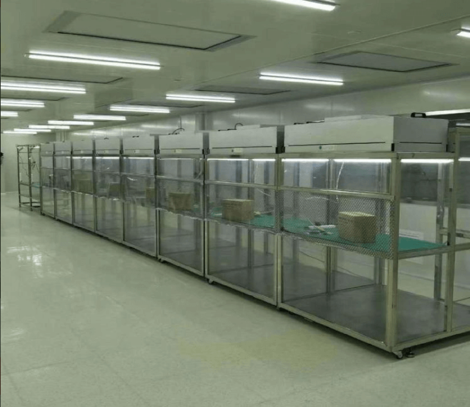 10 x 10M ISO 6 Hardwall Cleanroom