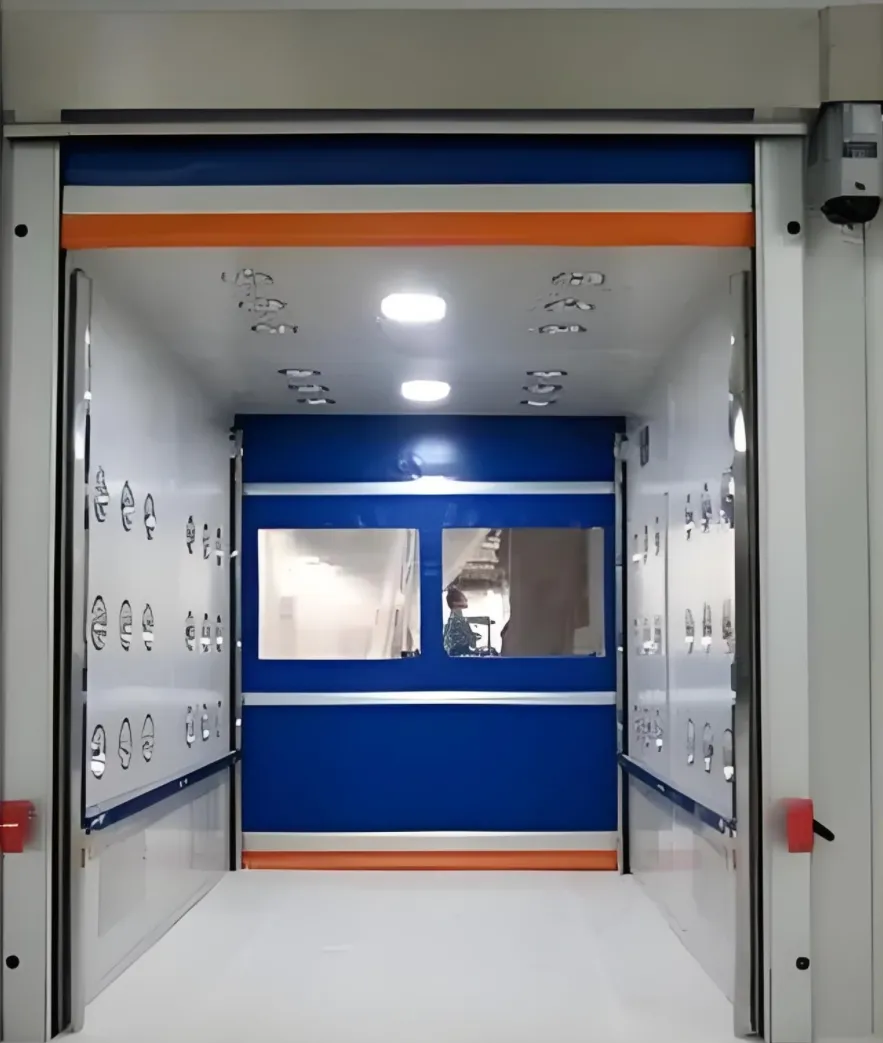 Rapid roll-up door Air Shower