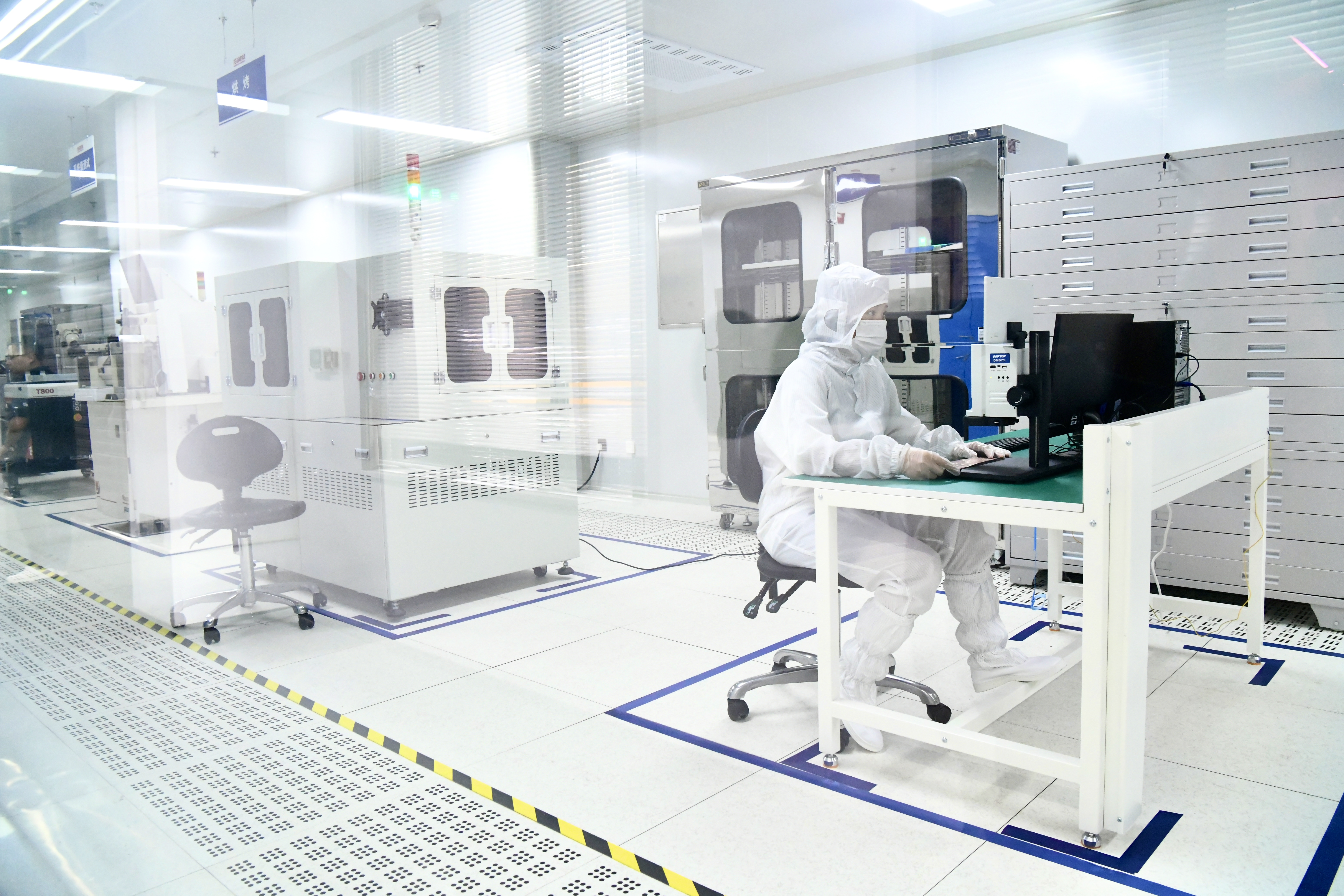 Does computer manufacturing require a cl