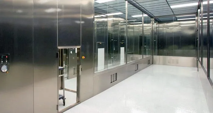 What is the humidity requirement for ISO Class 8 cleanroom?