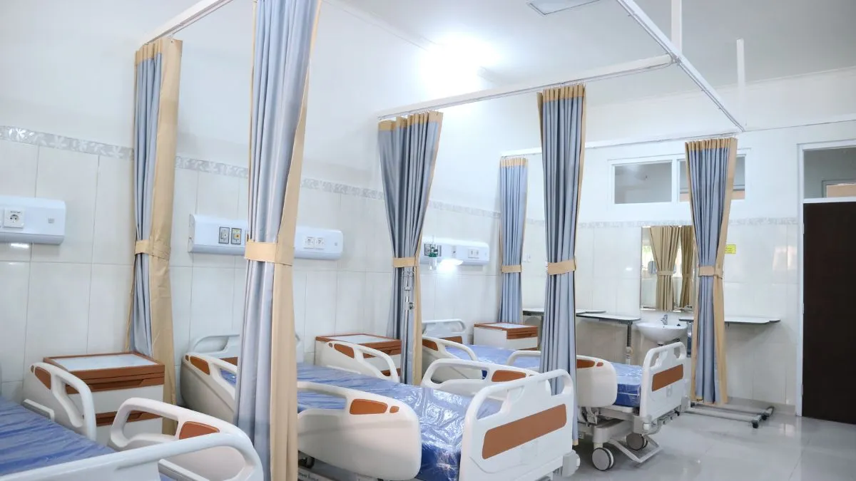 Ward air conditioning and ventilation system Ward air conditioning and ventilation system