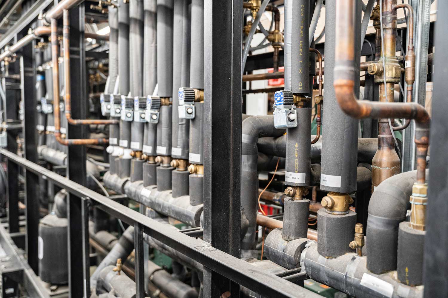 Refrigeration system piping Refrigeration system piping