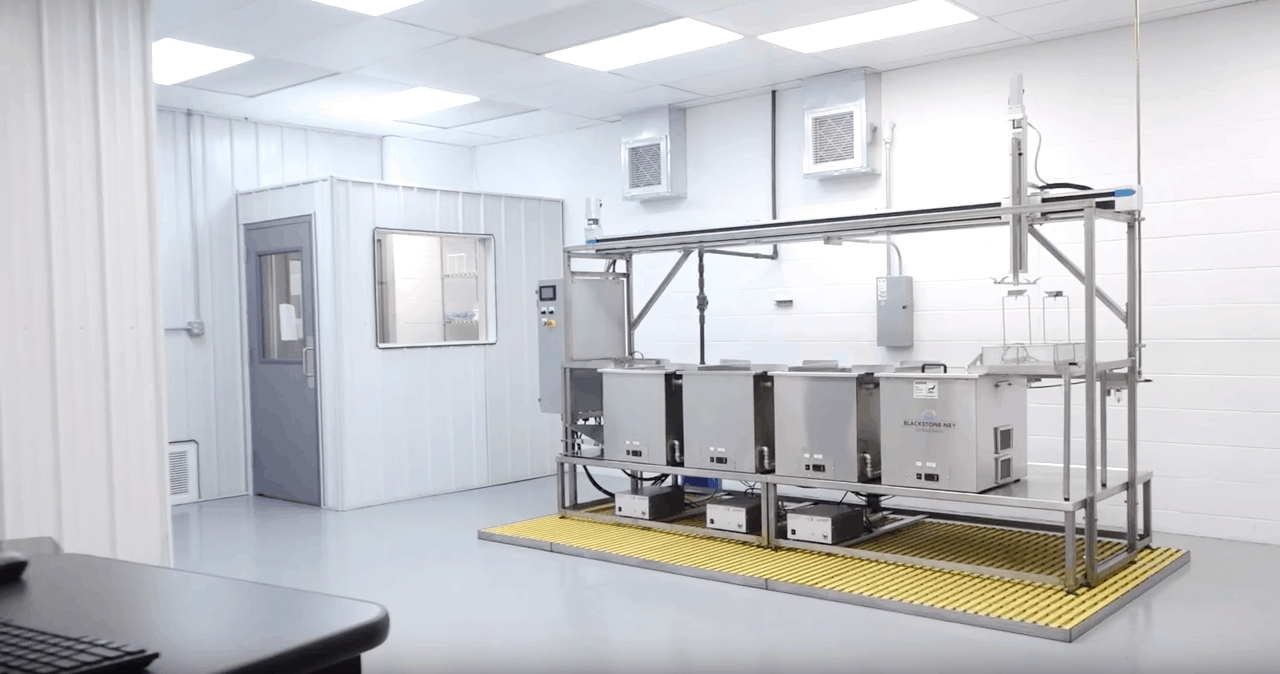 Swift Glass's ISO7, (Class 10,000,) Clean Room & Ultrasonic Bath - Swift Glass Swift Glass's ISO7, (Class 10,000,) Clean Room & Ultrasonic Bath - Swift Glass