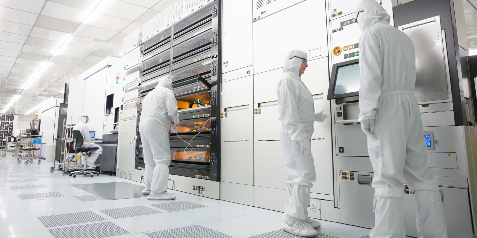 Your future in the cleanroom of imec | imec Your future in the cleanroom of imec | imec