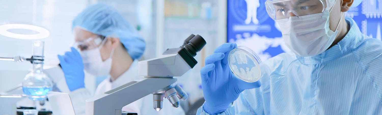 How do the different cleanroom classification methods compare? | Chemtronics How do the different cleanroom classification methods compare? | Chemtronics