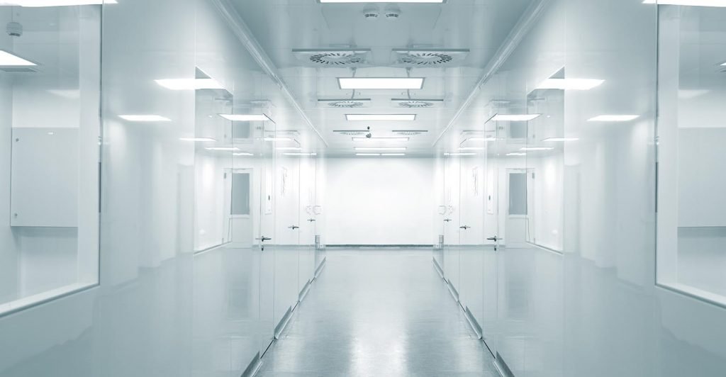 Clean room: meaning, concept and benefits - Asmontec Clean room: meaning, concept and benefits - Asmontec
