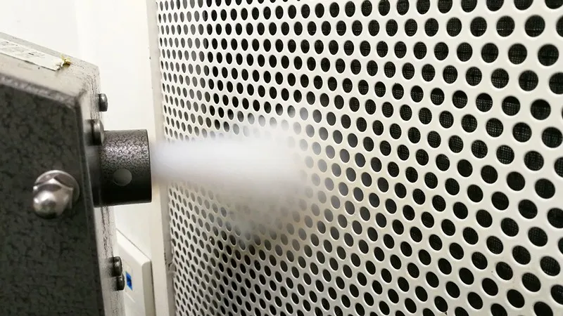 Are there air filters that can trap viruses?