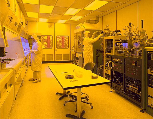 Cleanroom - Wikipedia Cleanroom - Wikipedia
