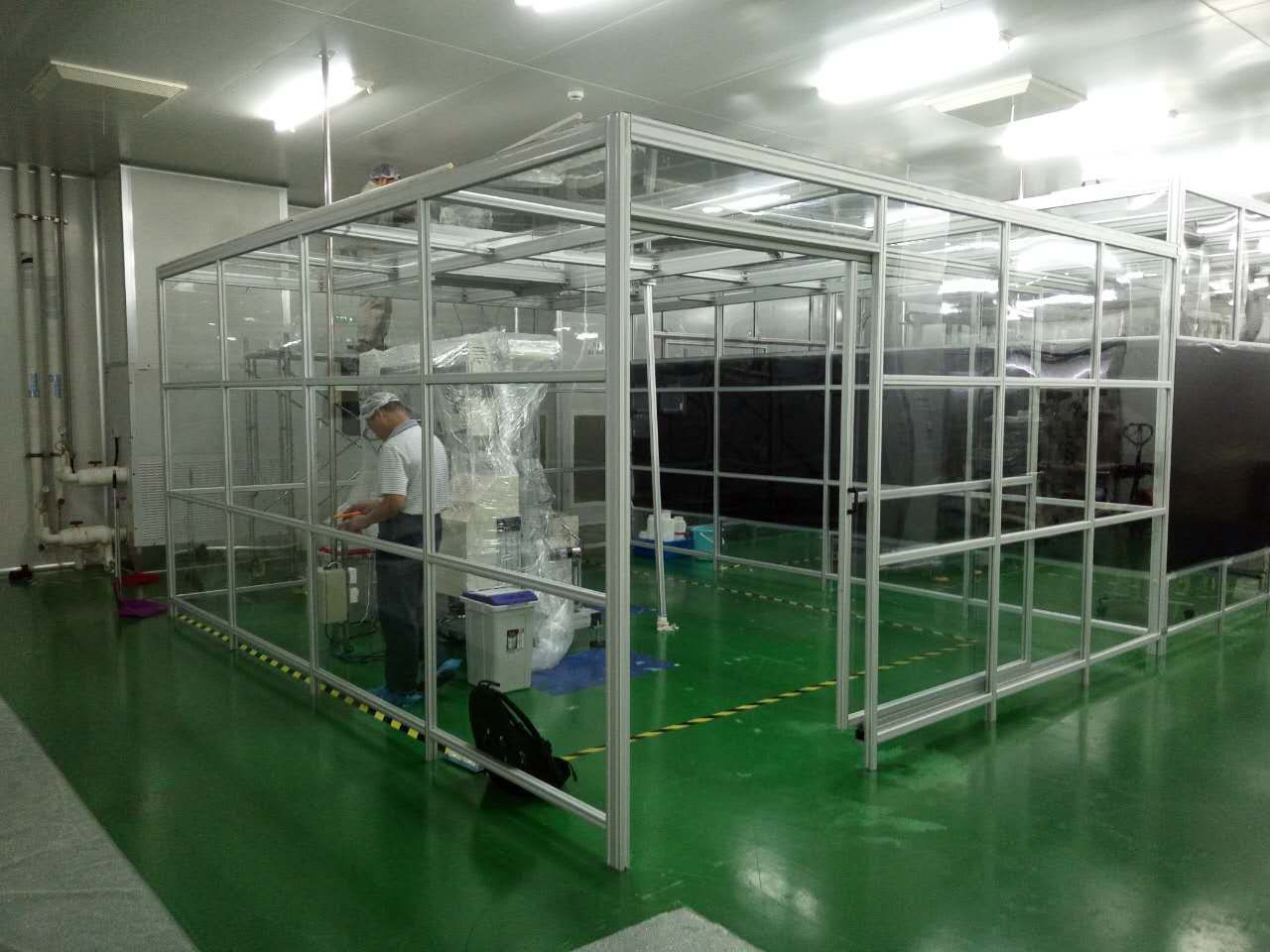 Clean room installation Clean room installation