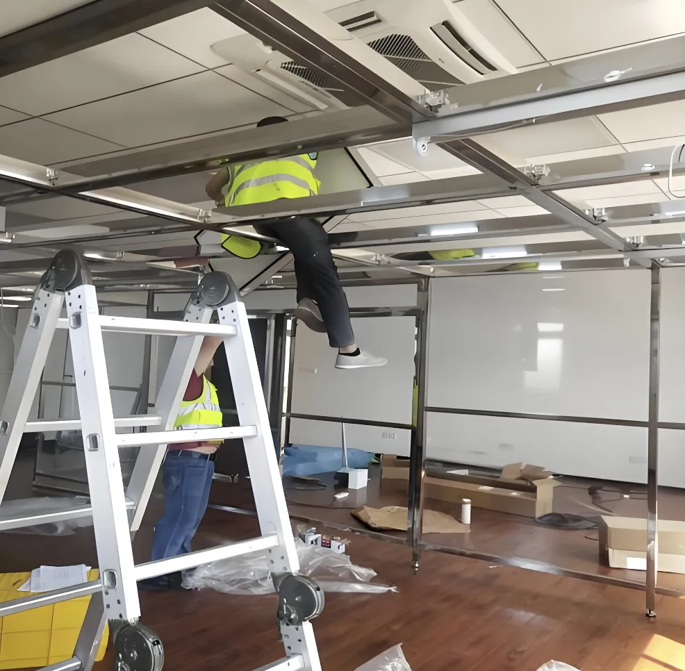 Clean room ceiling installation and construction Clean room ceiling installation and construction