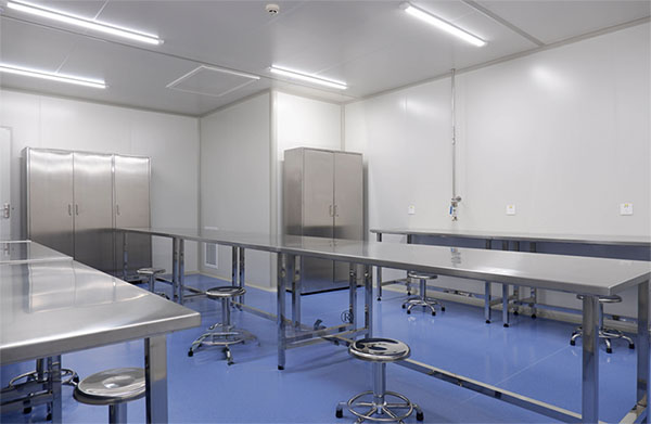 Pharmaceutical Manufacturing.jpg Pharmaceutical Manufacturing.jpg