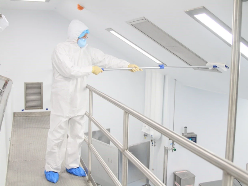Clean-room-cleaning-tools.png Clean-room-cleaning-tools.png