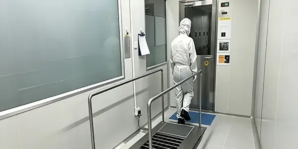 air shower room.webp