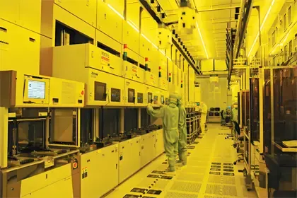 Semiconductor cleanroom maintenance.webp