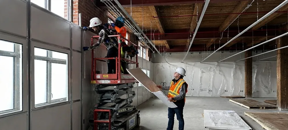 Hardwall clean room installation and project lead time