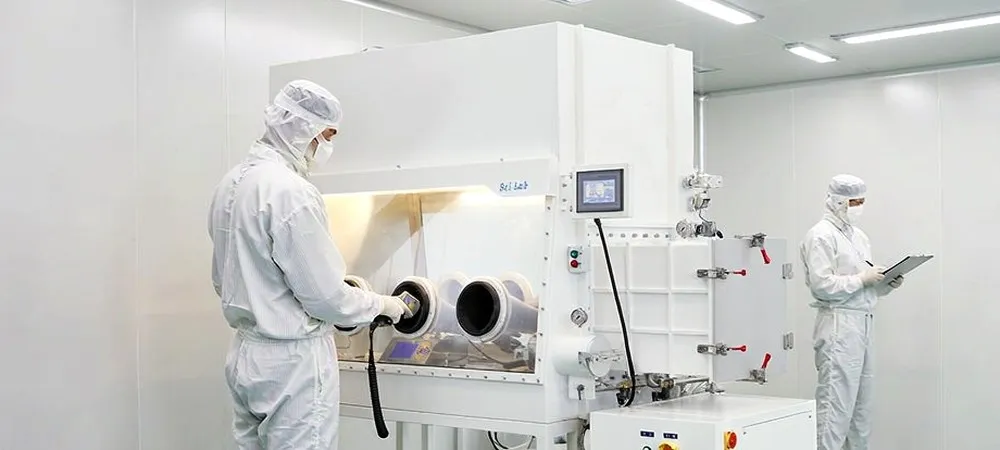Cleanliness and compliance verification in a hardwall clean room Cleanliness and compliance verification in a hardwall clean room