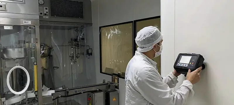 Missing permanent monitoring in a cleanroom being spot checked