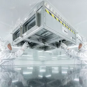 Deiiang duct dampers in a semiconductor electronics fabrication cleanroom Deiiang duct dampers in a semiconductor electronics fabrication cleanroom