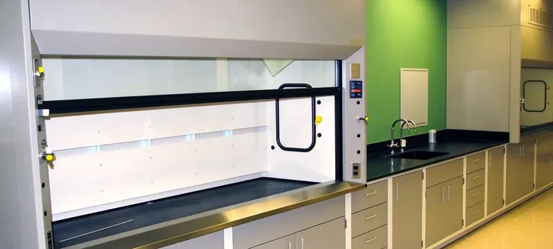 Laboratory fume hood glass sash and airfoil edge Laboratory fume hood glass sash and airfoil edge